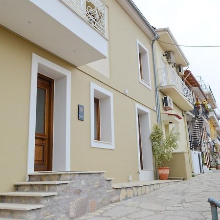Roloi Suites Nafpaktos Bagian luar foto