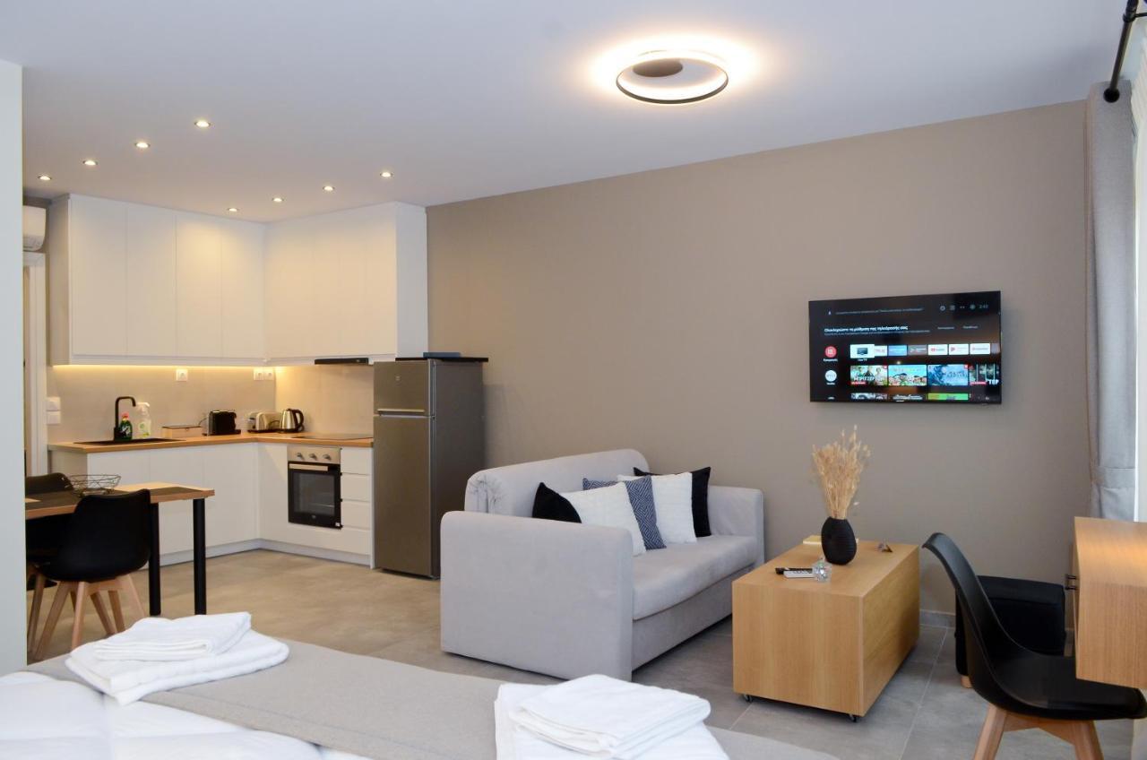 Roloi Suites Nafpaktos Bagian luar foto