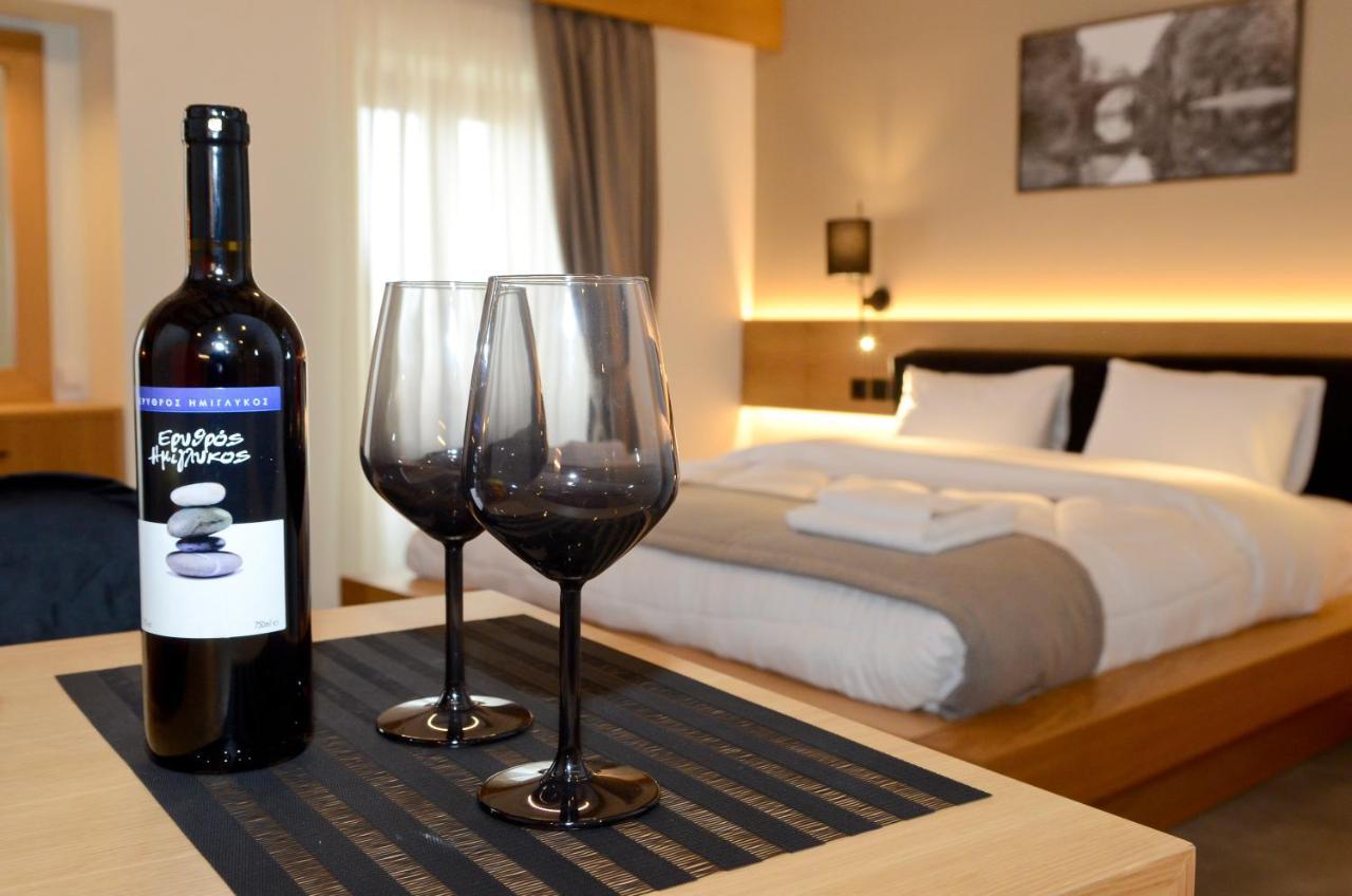Roloi Suites Nafpaktos Bagian luar foto