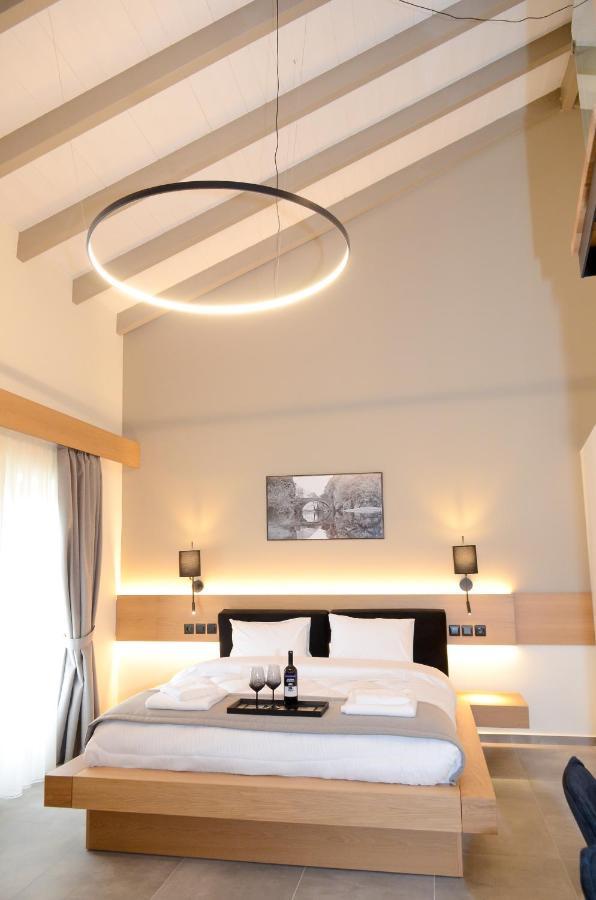 Roloi Suites Nafpaktos Bagian luar foto