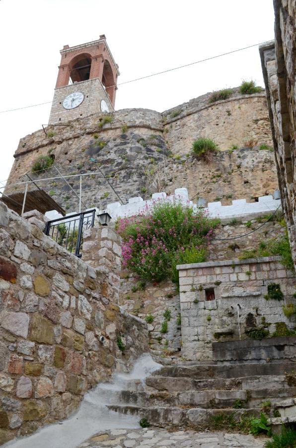 Roloi Suites Nafpaktos Bagian luar foto